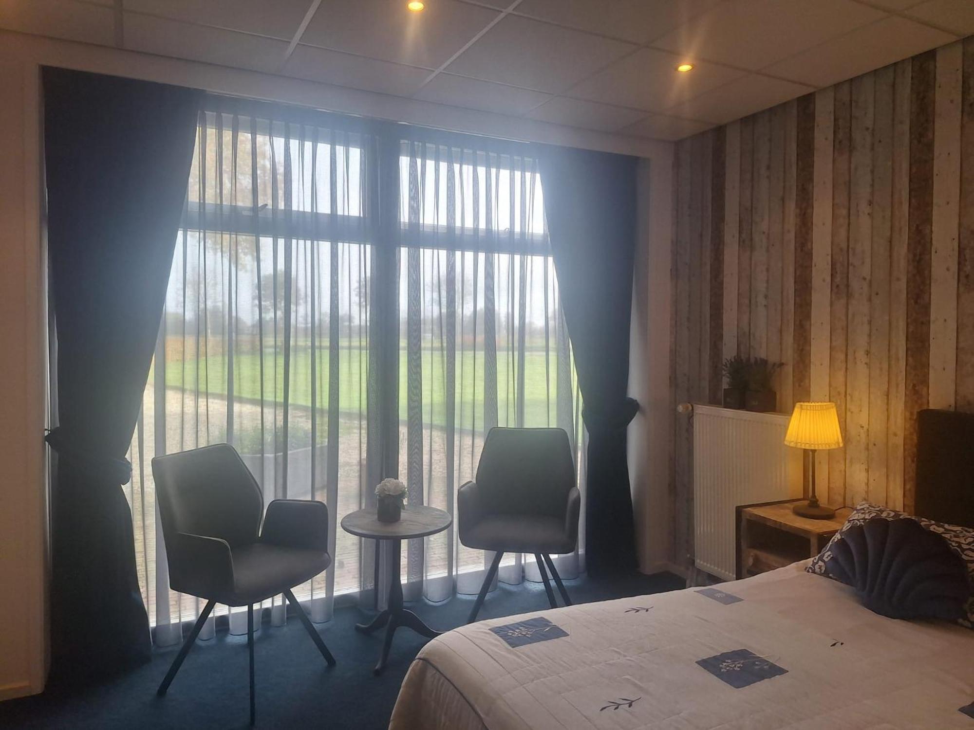 Hoeve Montigny B&B Giethoorn Bagian luar foto